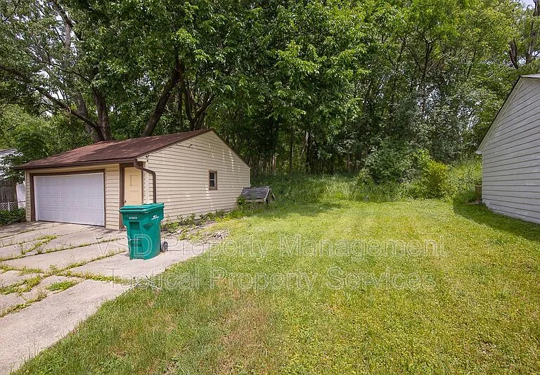 19758 Maple Heights Blvd #UP — Photo 17