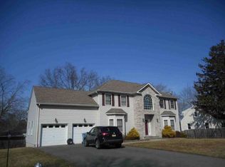 260 Lenox Pl, Somerset, NJ 08873