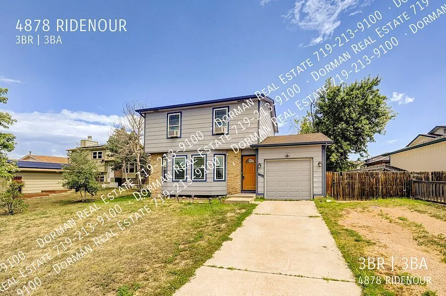 Beautiful 3 bed, 3 bath home in Panorama! Available September 10th! — Photo 3
