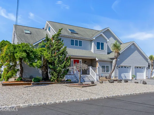 371 Aldo Drive, Toms River, NJ 08753