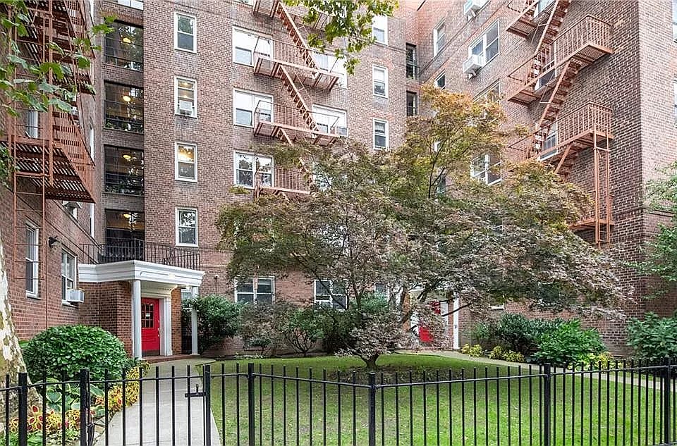 2nd image of 200 Congress St APT 6B