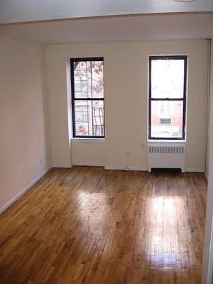 Rented by City Connections Realty | media 14