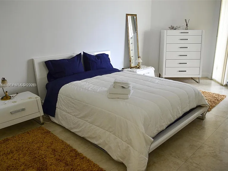 5555 Collins Ave #4A — Photo 8