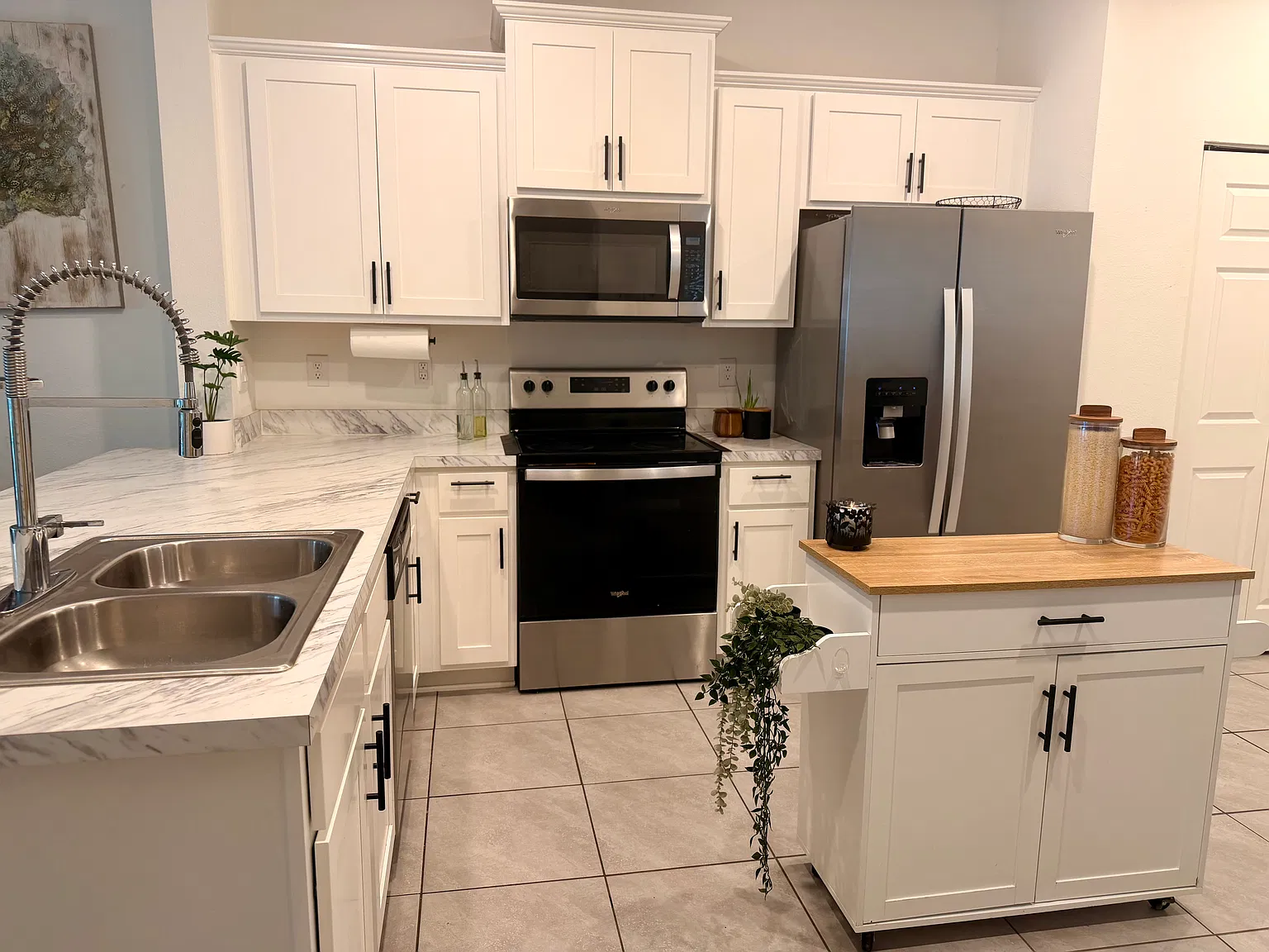 2 bed, 2.5 bath, 1210 sqft, $1,700 — Photo 3