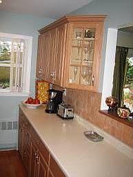 4th image of 421 Park View Ave