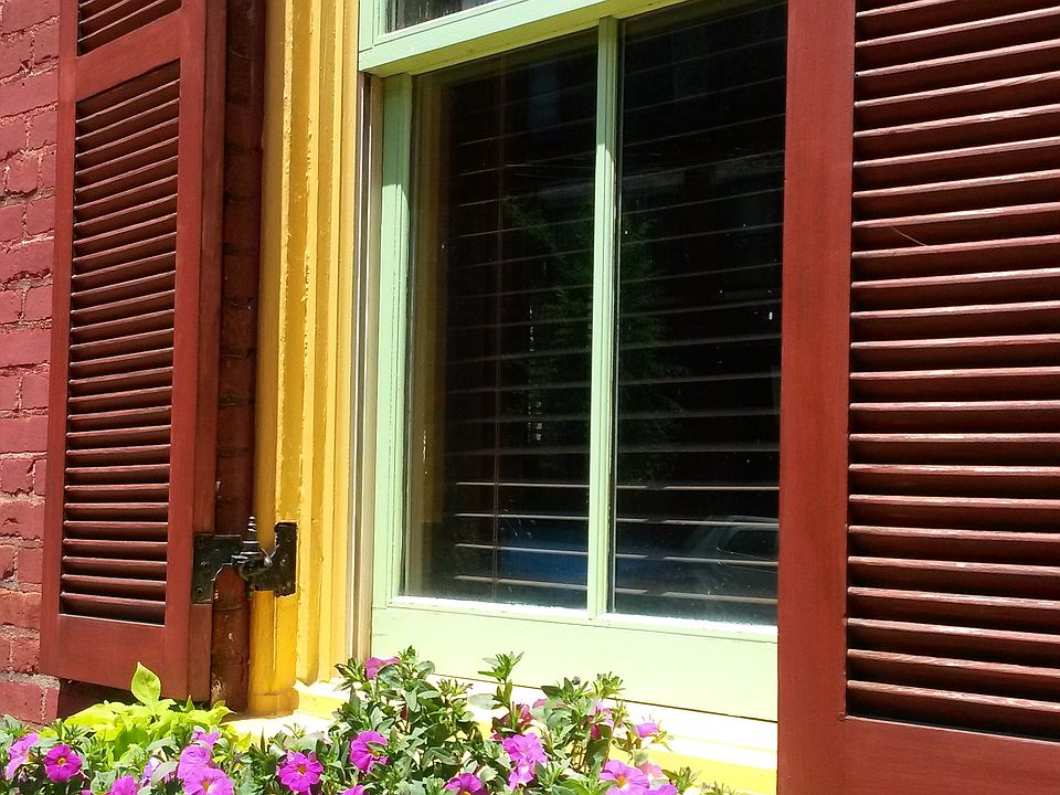 1st image of 1011 Geyer Ave