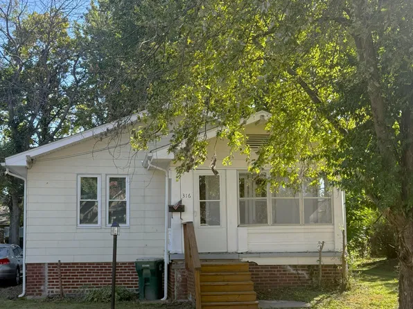 316 E Lee St, Moberly, MO 65270