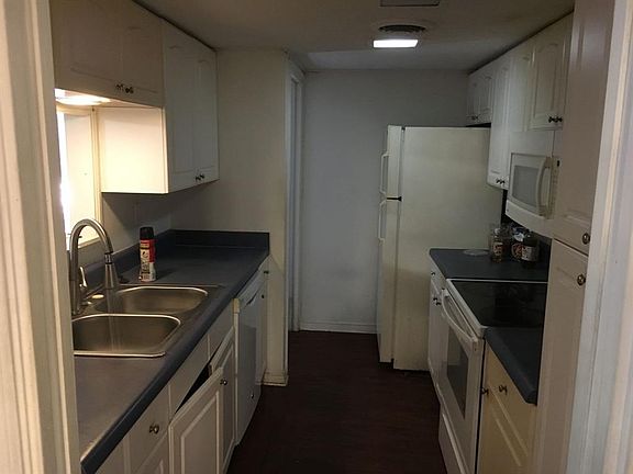 3rd image of 568 E J Ave #B