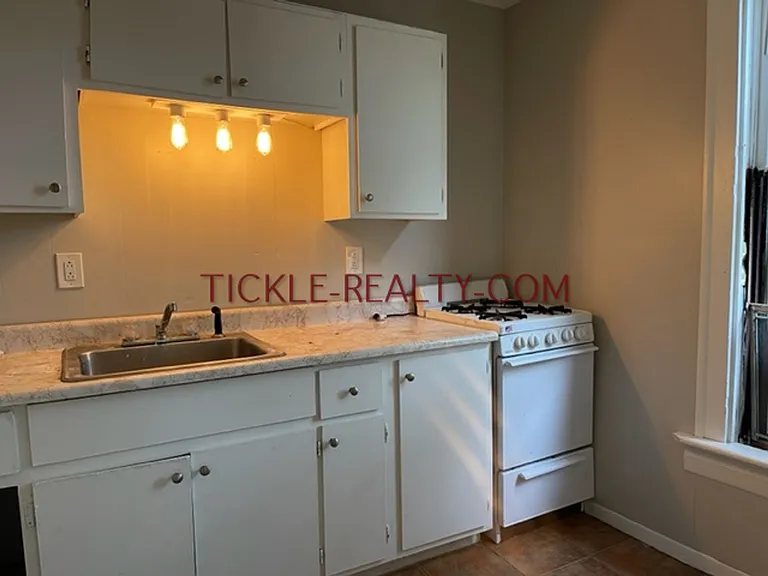165 Park Ave — Photo 3