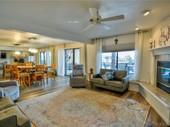 41 Falls Dr #1B, Lake Ozark, MO 65049
