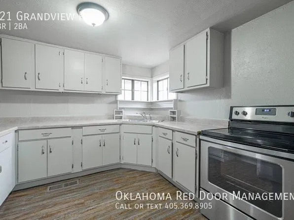 121 Grandview Rd, Midwest City, OK 73130