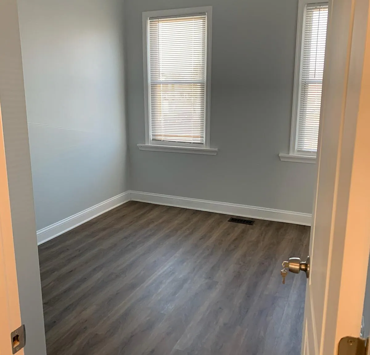 6 bed, $550 — Photo 3