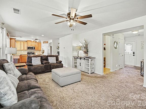 5th image of 3696 English Garden Dr #20