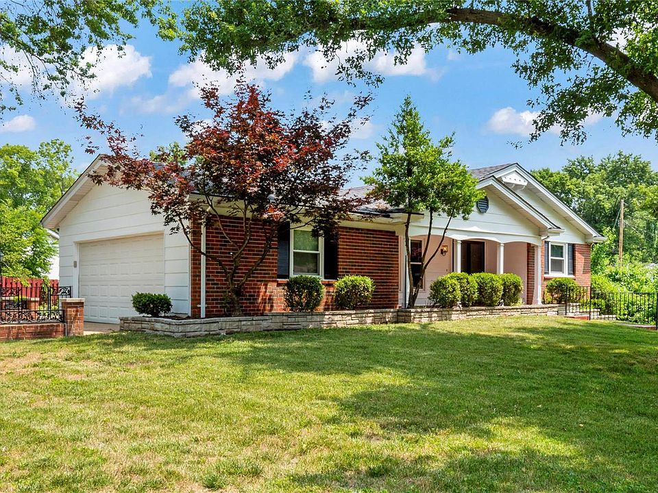 2315 W Wedgwood Dr, Florissant, MO 63033 Zillow