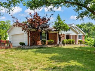 2315 Wedgwood Dr W, Florissant, MO