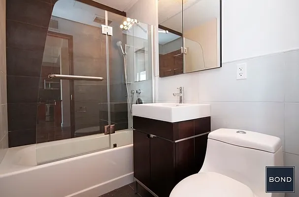 Rented by Bond New York | media 15