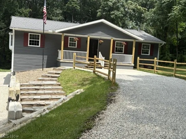 3377 Luli Rd, Mogadore, OH 44260