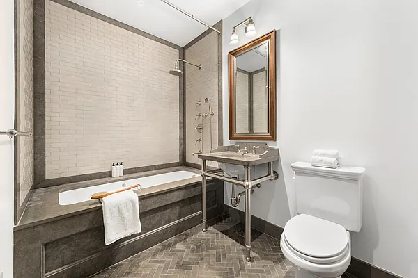 Sold by Douglas Elliman | media 24