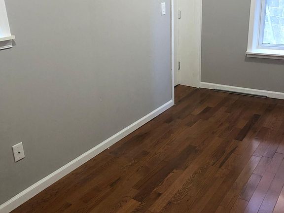 4th image of 1805 Poplar St #1B