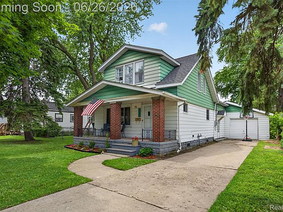 2nd image of 22865 Heussner Ave