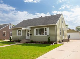 516 4th St, Fond Du Lac, WI 54935