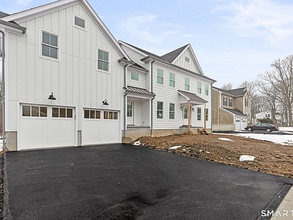 5th image of 210 Pansy Road