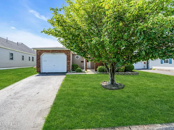 42 Sidney Court, Brick, NJ 08724