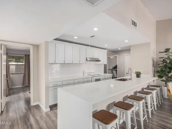 2929 E BROADWAY Road #30, Mesa, AZ 85204