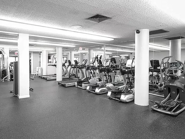 1965 S Ocean Dr #11 — Photo 11