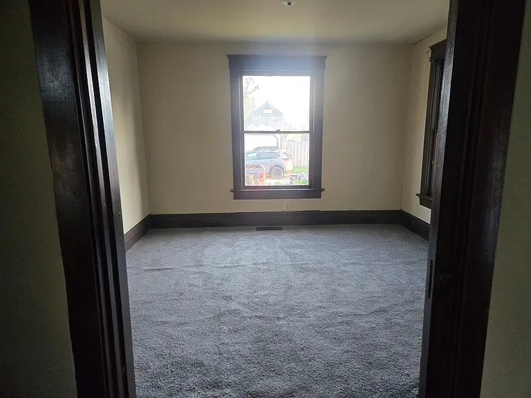 413 Bartram Ave — Photo 6