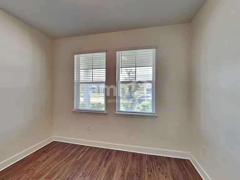 413 Pine Terrace Dr — Photo 9