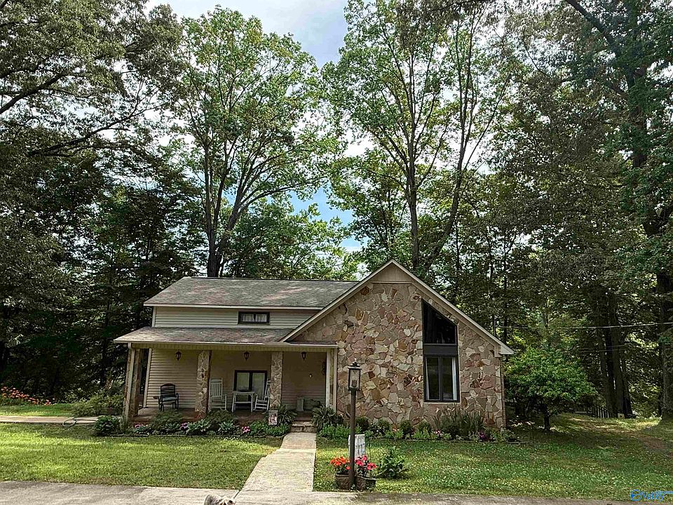 1st image of 251 Poplar Springs Dr