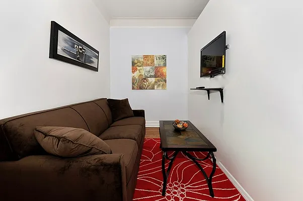 Rented by Corcoran | media 27