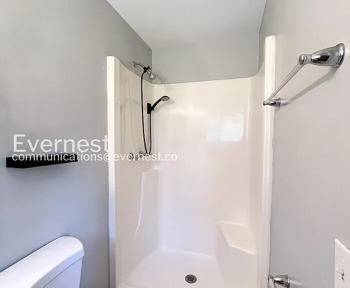 409 Alexander Dr — Photo 11