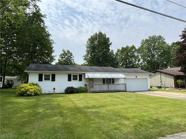 13 W Church St, Marshallville, OH 44645