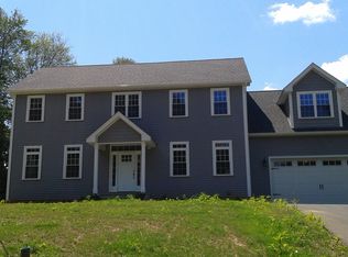 185 Forest Gln, West Springfield, MA 01089