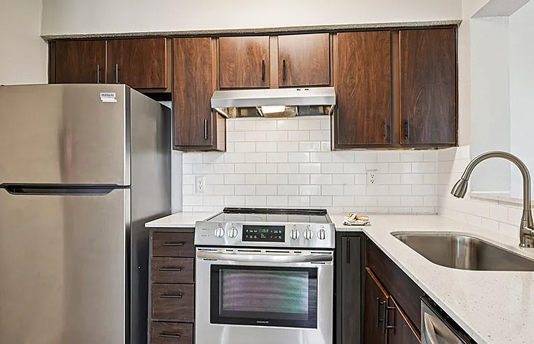 Creekside Apartment Homes — Photo 7