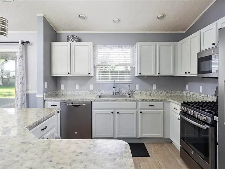 104 Cherry Blossom Ln — Photo 5