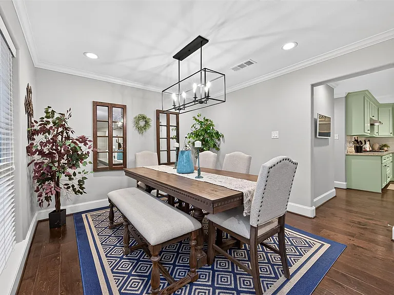 746 Stone Mountain Dr — Photo 22