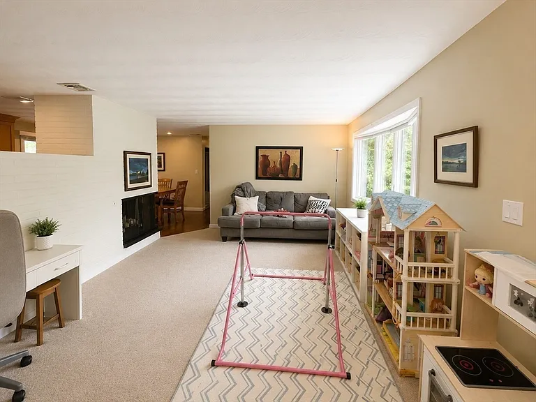 15 Leonard Rd — Photo 9