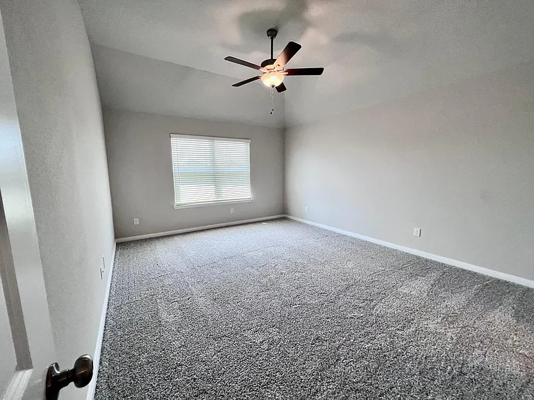 1753 Spence St — Photo 19