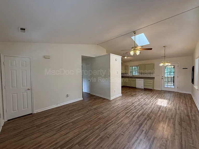 27140 Shannon Mill Dr — Photo 3