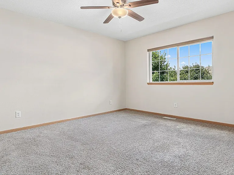 78 Bridgewater Trl — Photo 22