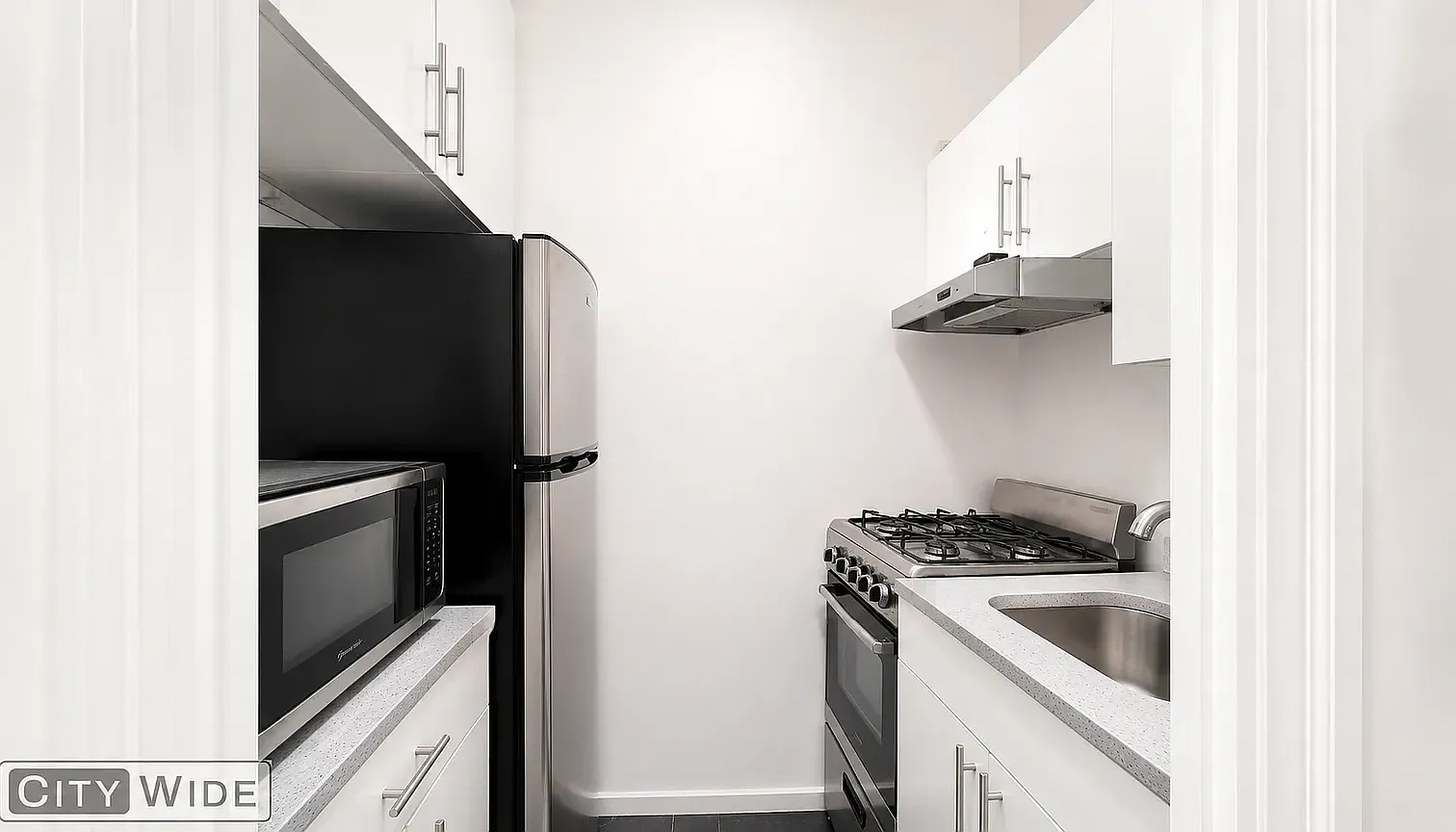 315 W 21st St — Photo 3