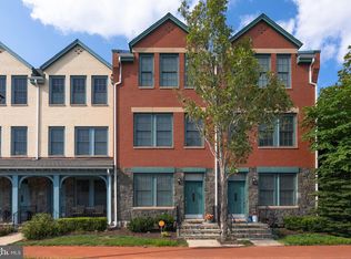 1013 Bernard St, Alexandria, VA 22314