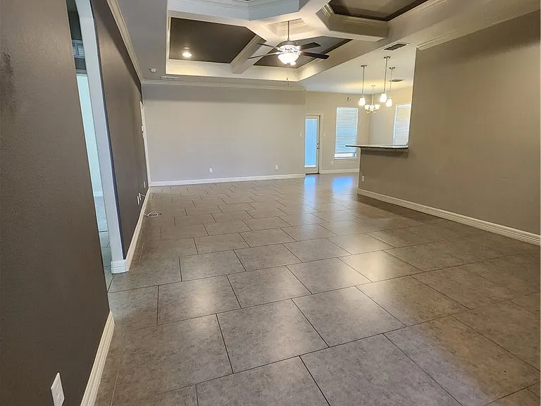 2221 Crystal Bay Dr — Photo 2