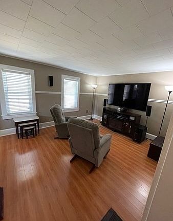 4th image of 8 Home Park Ct