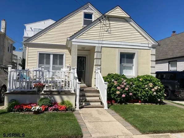 4 N Washington Ave, Ventnor, NJ 08406