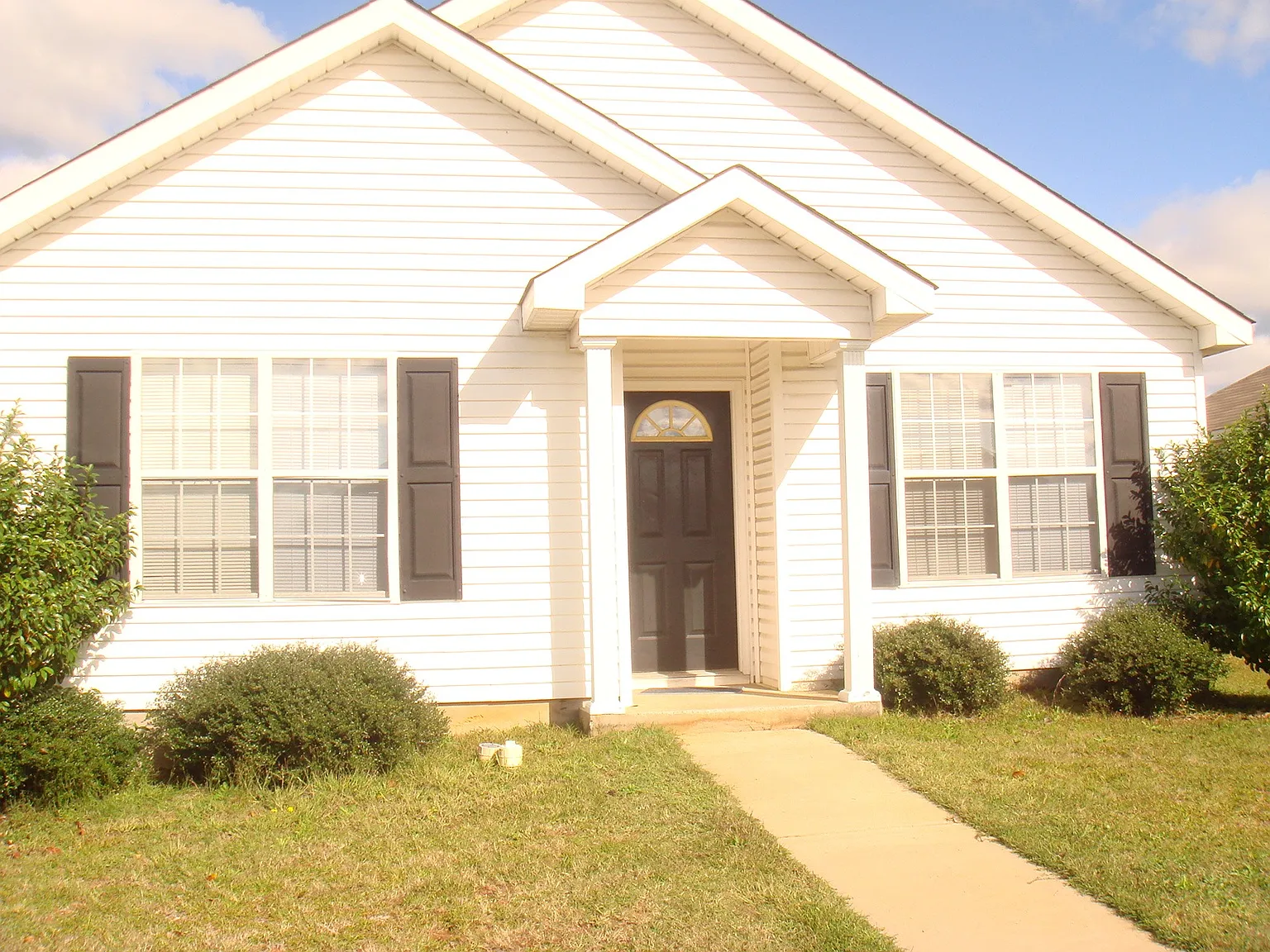 114 Kentshire Ln photo 1