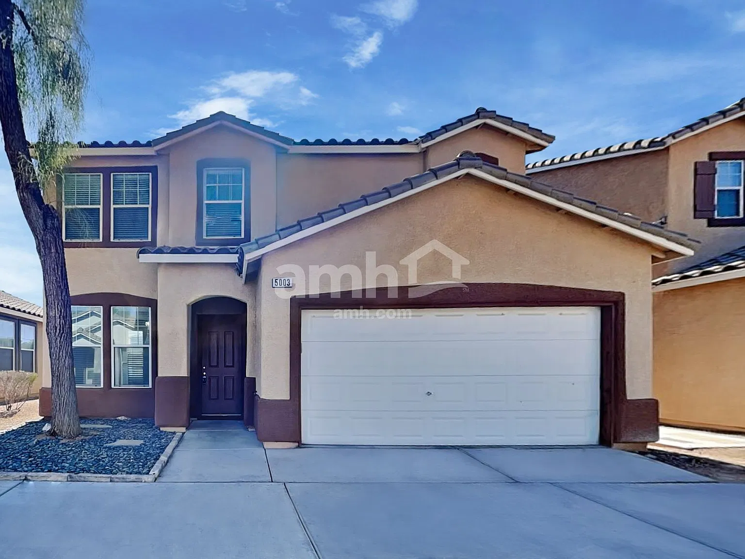 3 bed, 2.5 bath, 1540 sqft, $2,030 — Photo 1
